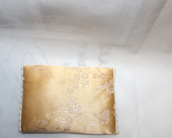 Beautiful Vintage Made in Hong Kong Metallic Gold Woven Chain Purse & wallet - Picture 13 of 15